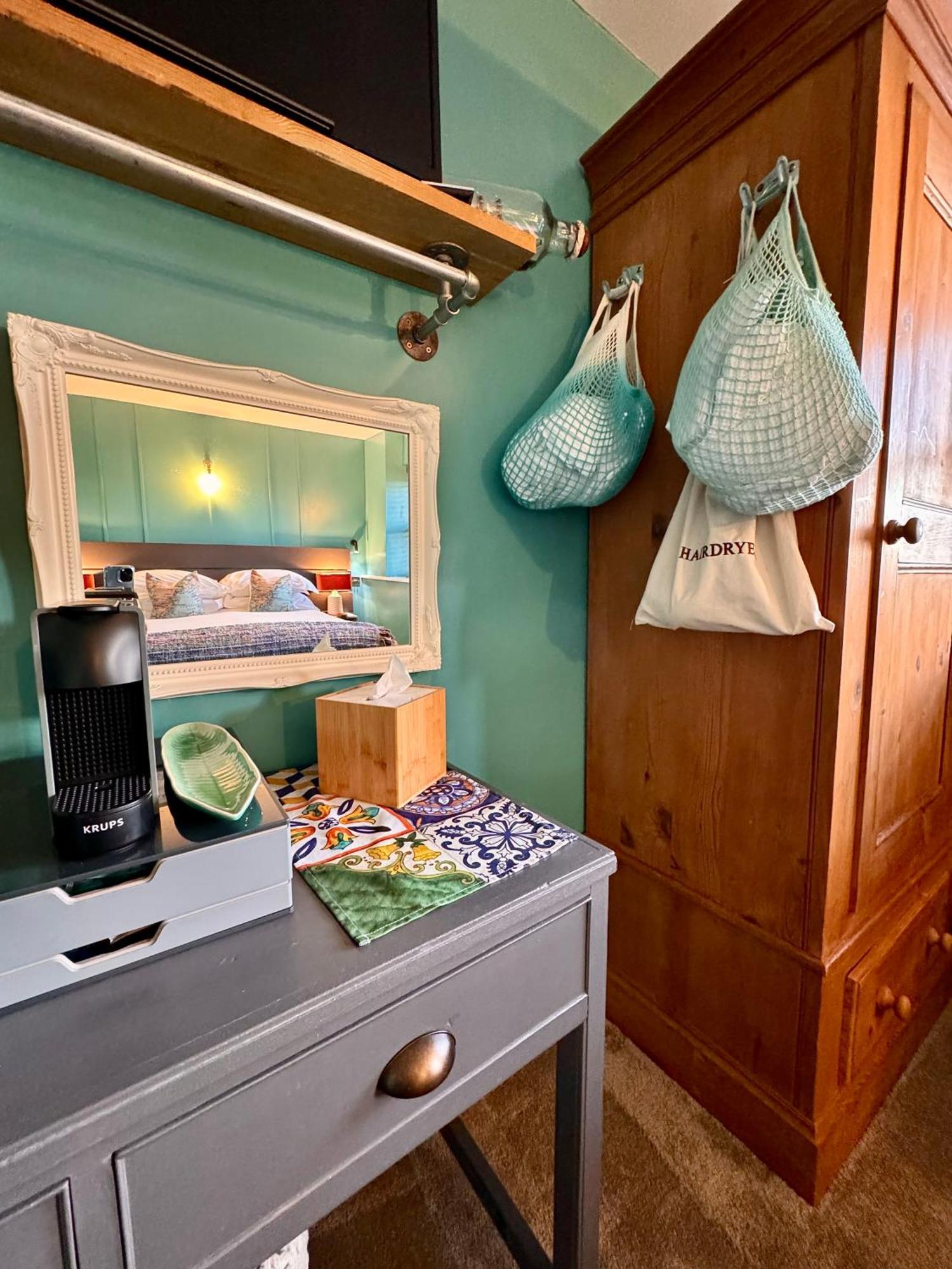 Bed and Breakfast Brightham House - Exclusively For Adults Солкомб Экстерьер фото