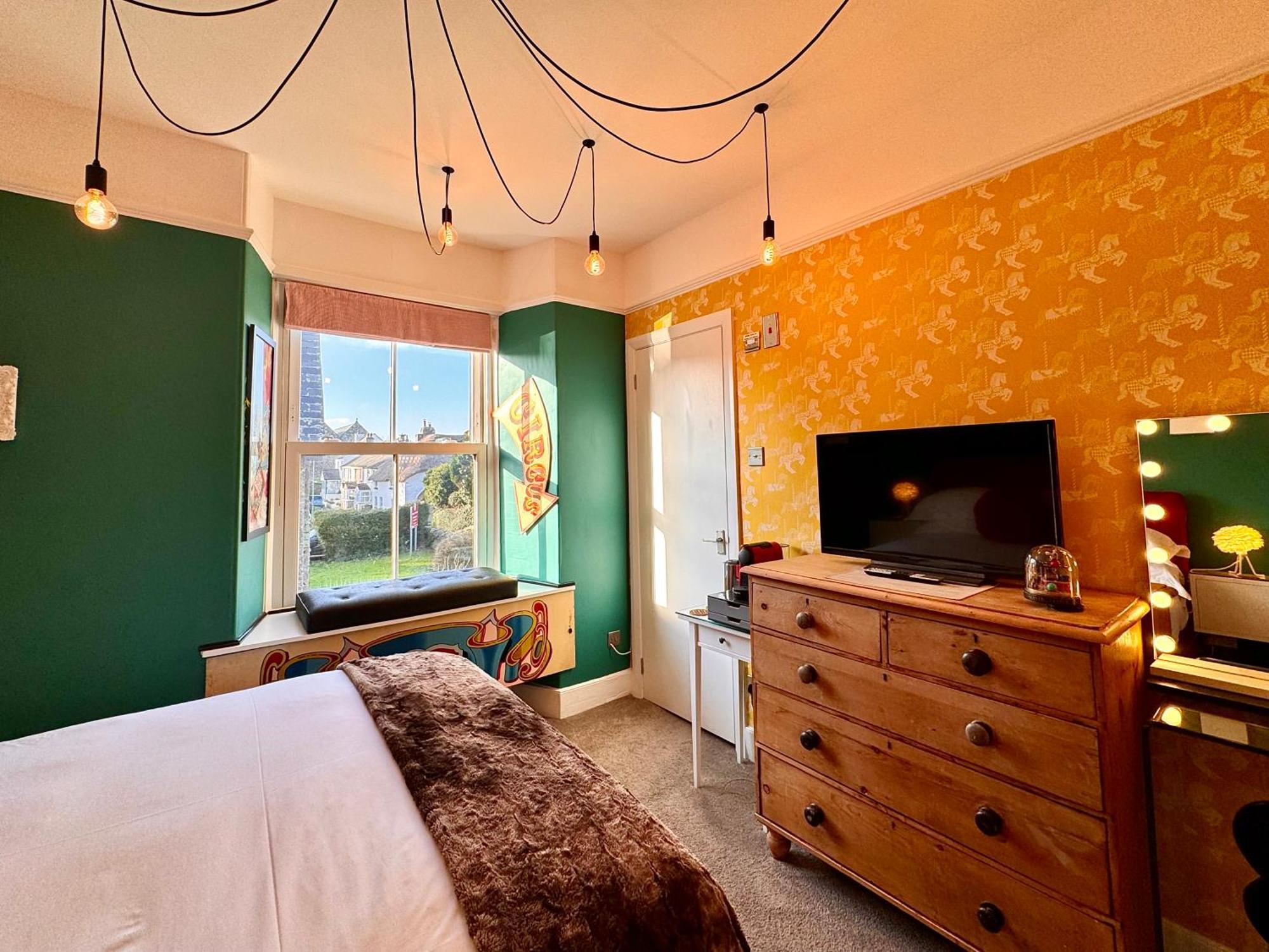 Bed and Breakfast Brightham House - Exclusively For Adults Солкомб Экстерьер фото